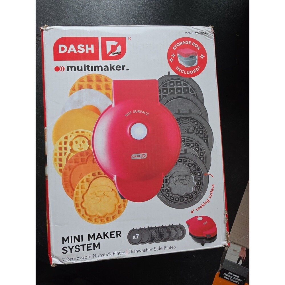 DASH MultiMaker Waffle Iron & Griddle with 7 Plates Santa Snowman Pumpkin